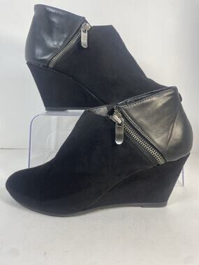 CL Laundry Black Leather & Suede Curved Wedge Ankle Boot Zip Women 8 indie 2010